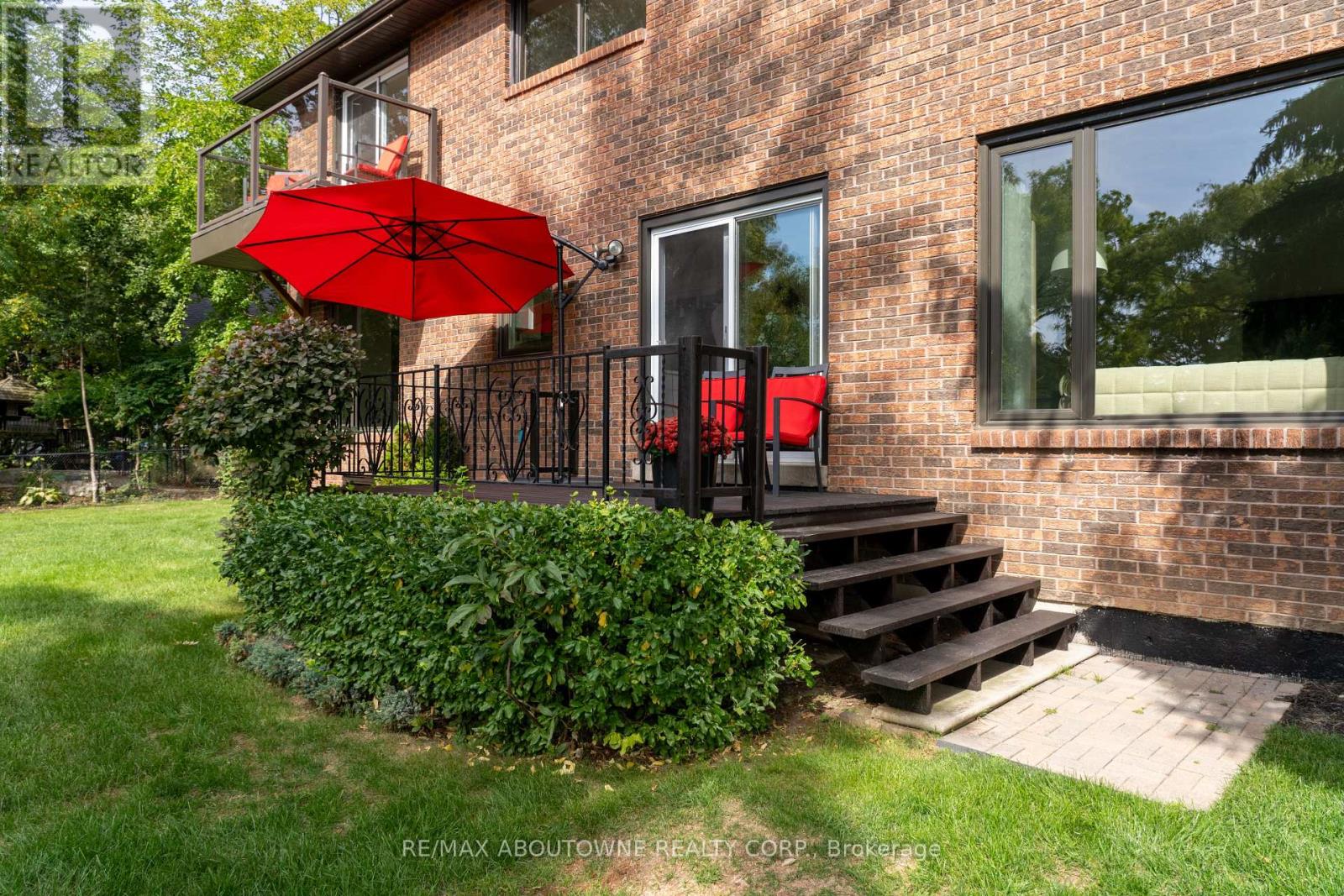 20 Arkendo Drive, Oakville (Fd Ford), Ontario  L6J 5T9 - Photo 46 - W12416294