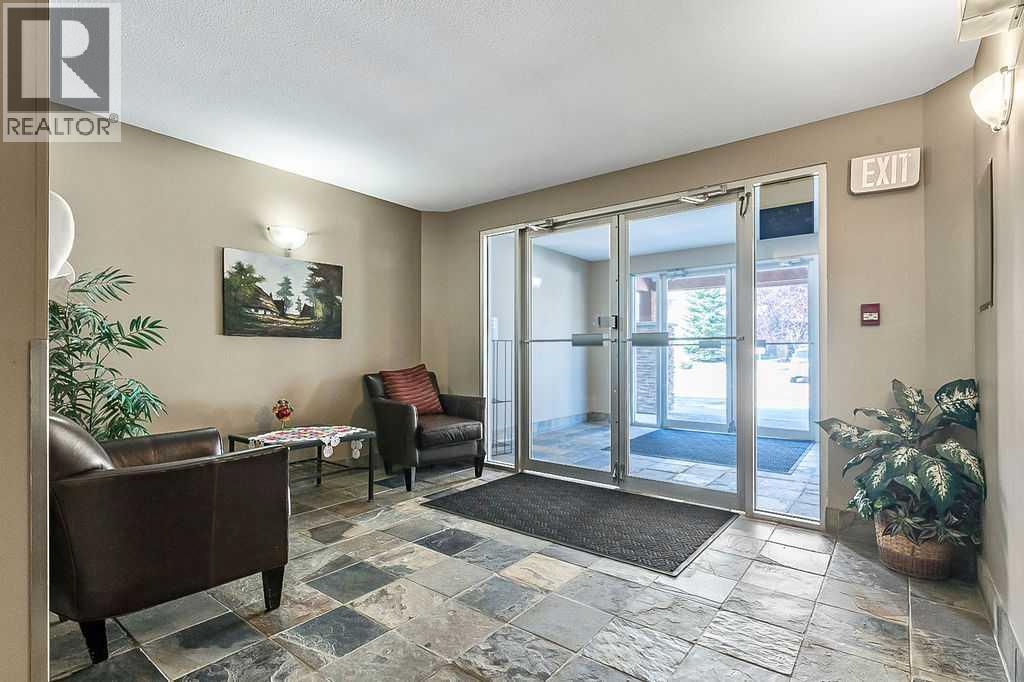 2105, 92 Crystal Shores Road, Okotoks, Alberta  T1S 2M9 - Photo 2 - A2258429