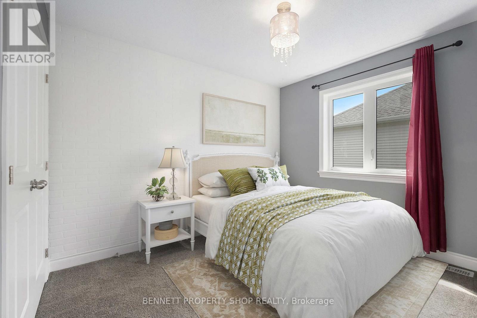 110 Talos Circle, Ottawa, Ontario  K0A 2Z0 - Photo 23 - X12422156
