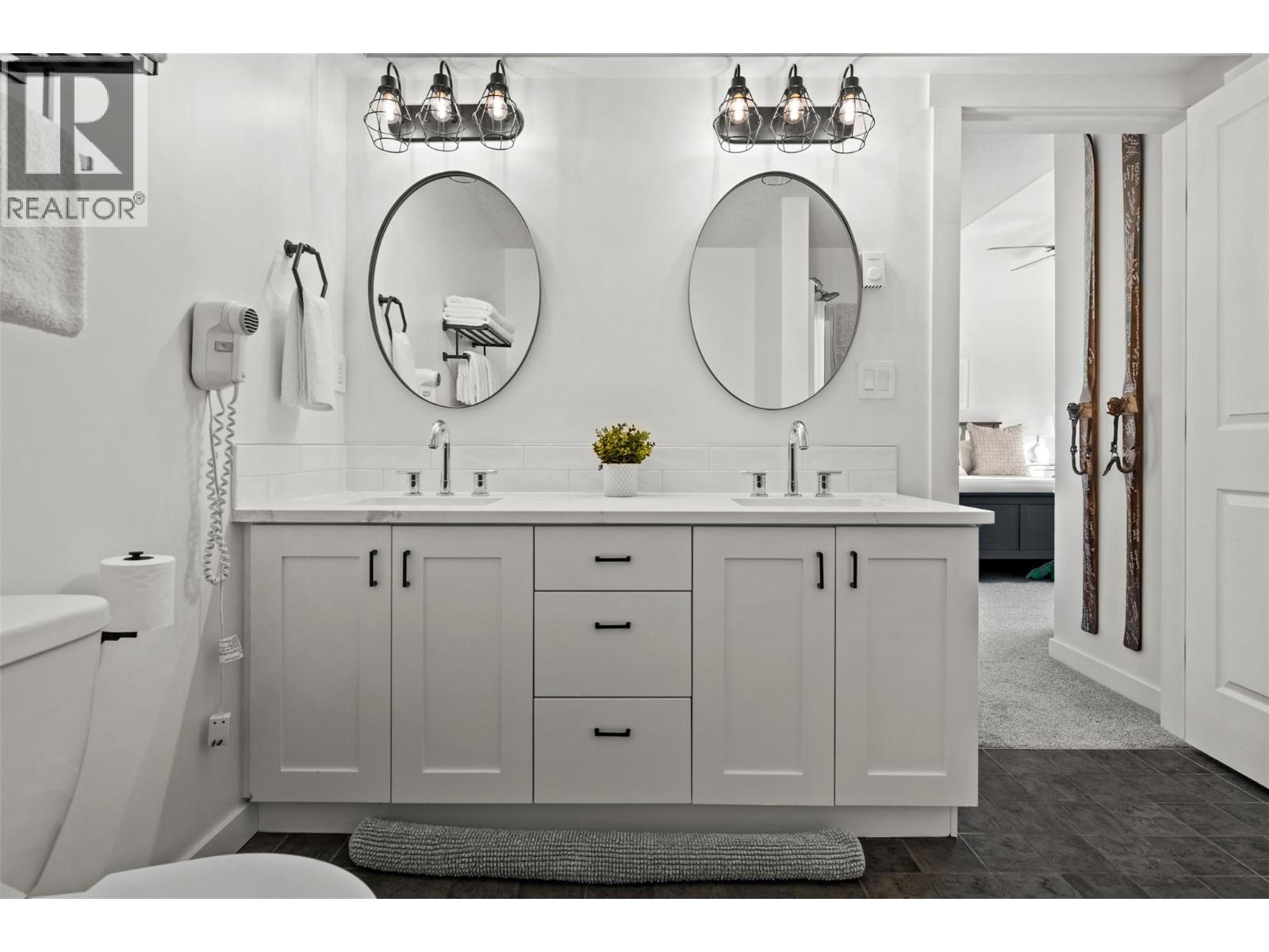 2070 Summit Drive Unit# 511, Panorama, British Columbia  V0A 1T0 - Photo 28 - 10363758