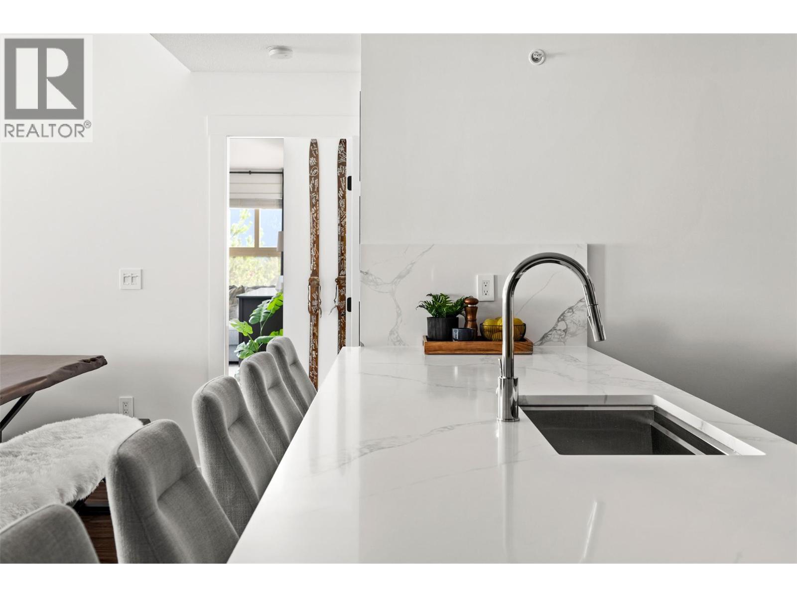 2070 Summit Drive Unit# 511, Panorama, British Columbia  V0A 1T0 - Photo 3 - 10363758