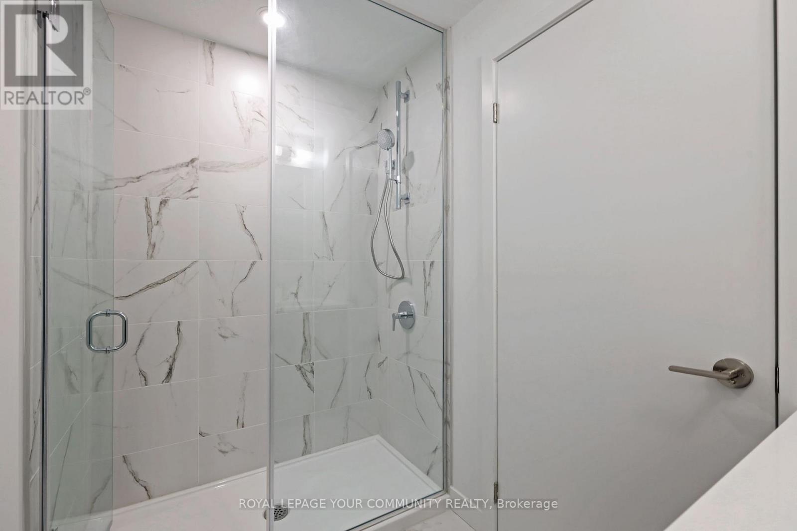 1003 - 8 Olympic Garden Drive, Toronto, Ontario  M2M 0B9 - Photo 8 - C12422459
