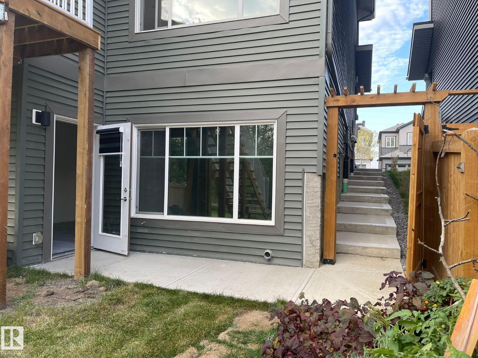 #Basement 1565 ESAIW PL NW, Edmonton, Alberta