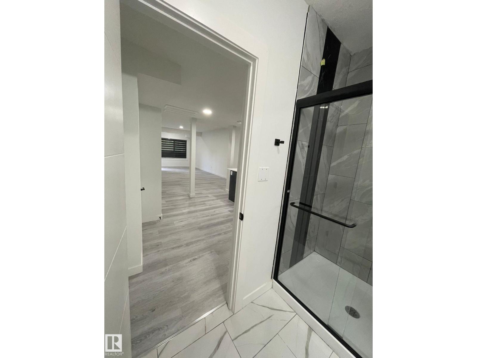 #basement 1565 Esaiw Pl Nw, Edmonton, Alberta  T6M 0E5 - Photo 15 - E4459131