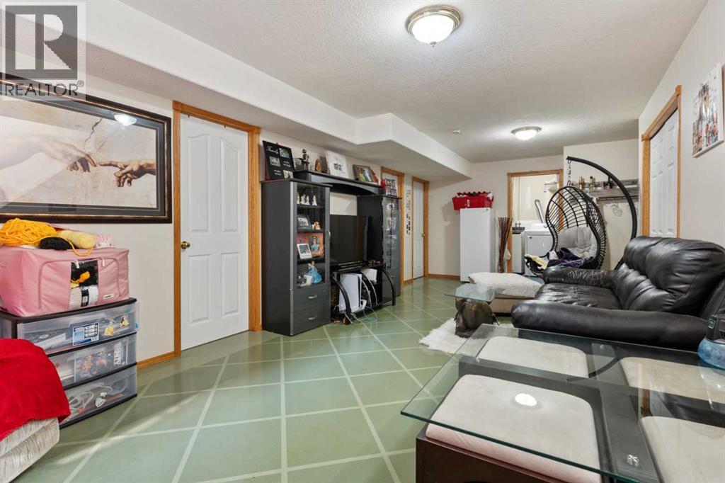 6122 32 Avenue, Camrose, Alberta  T4V 4R8 - Photo 17 - A2257482