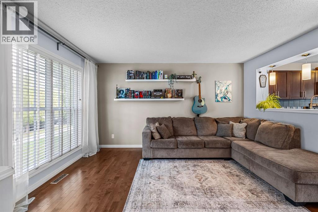 131 Auburn Bay Boulevard Se, Calgary, Alberta  T3M 0V3 - Photo 4 - A2255821