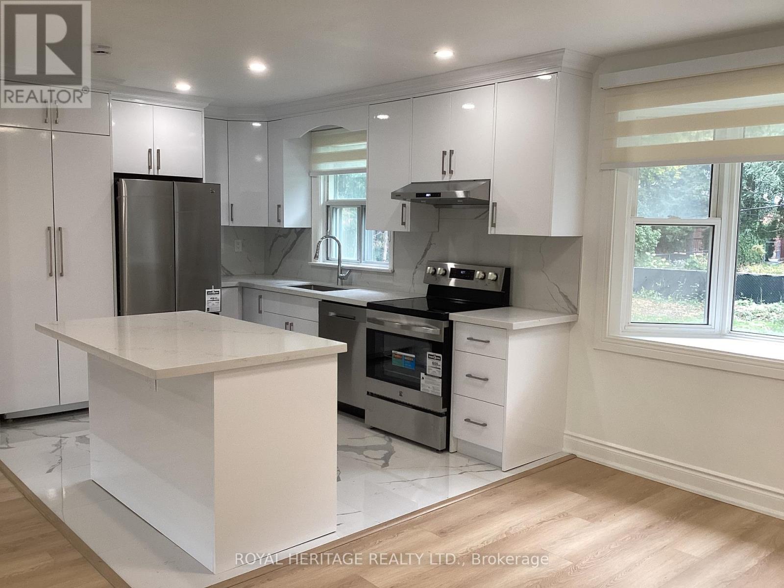 Upper - 23 Lejune Road, Toronto, Ontario  M1T 2S6 - Photo 11 - E12422483