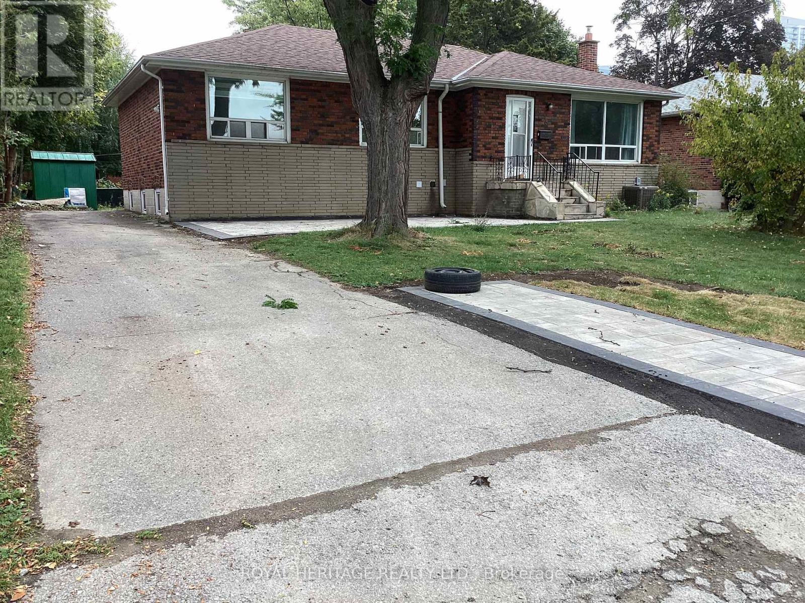Upper - 23 Lejune Road, Toronto, Ontario  M1T 2S6 - Photo 17 - E12422483