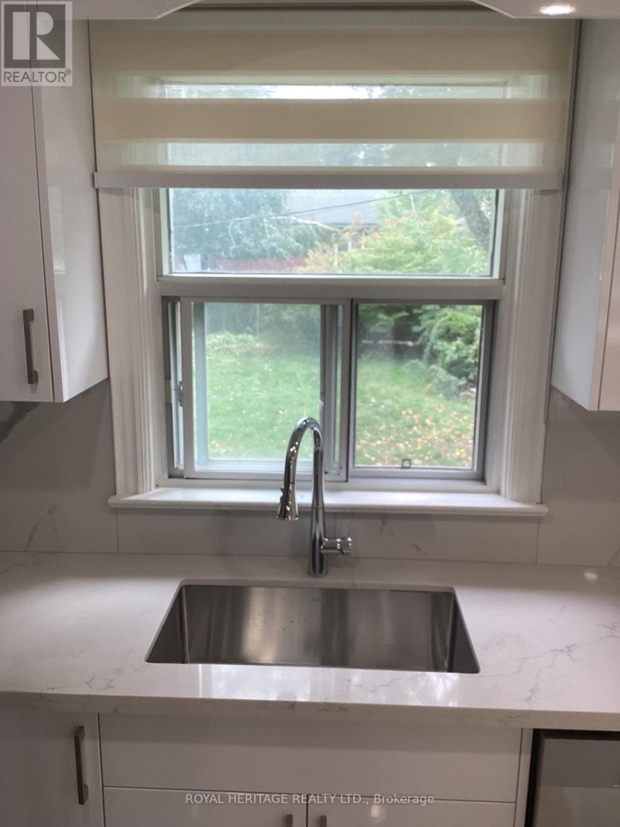 Upper - 23 Lejune Road, Toronto, Ontario  M1T 2S6 - Photo 7 - E12422483