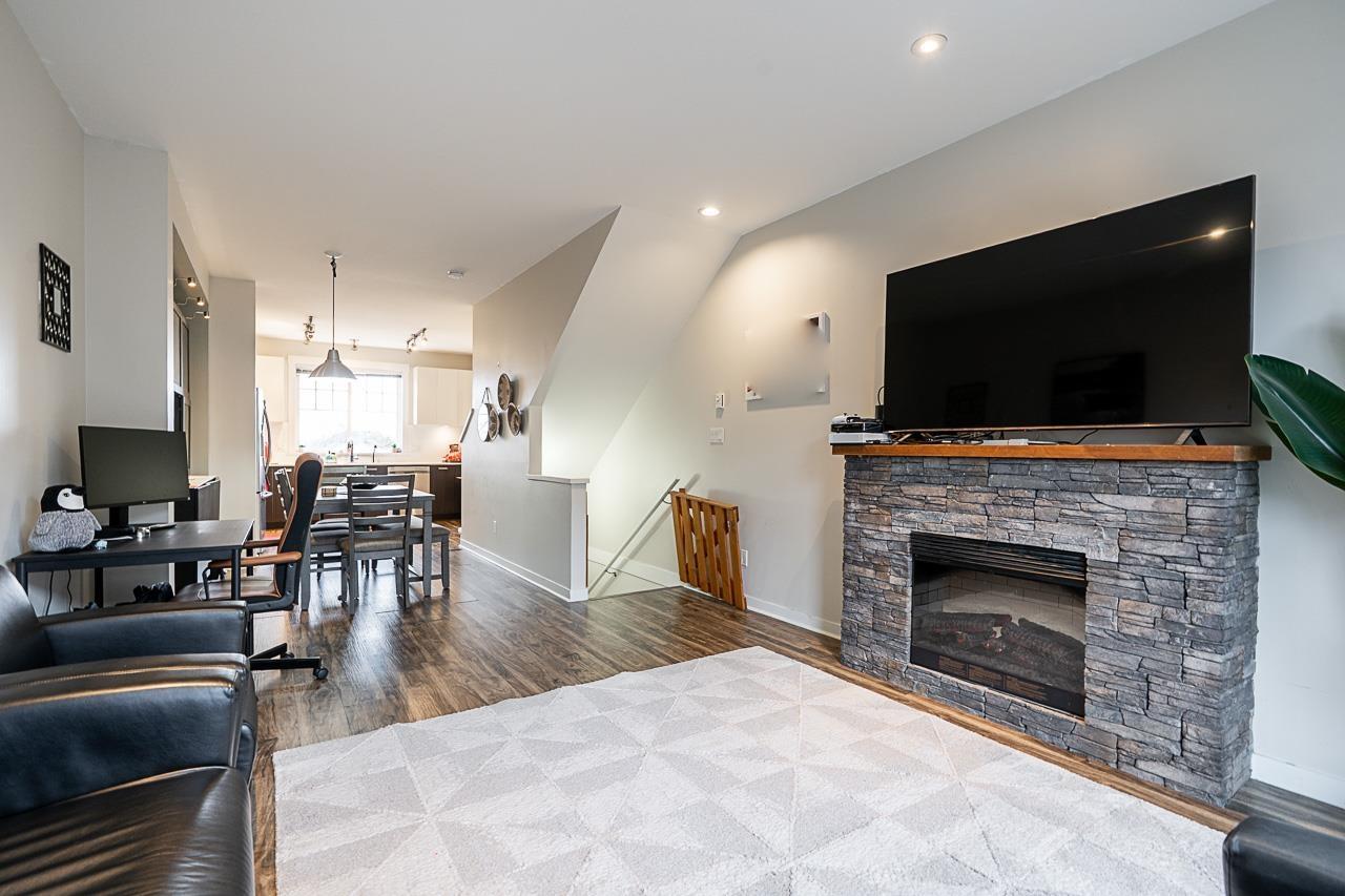 57 6450 187 Street, Surrey, British Columbia  V3S 2X4 - Photo 5 - R3051464