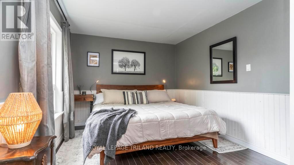 90 Queen Street, Thames Centre, Ontario  N0L 1G2 - Photo 17 - X12422543