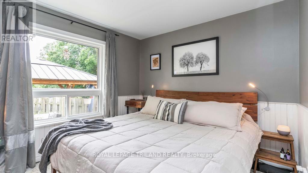 90 Queen Street, Thames Centre, Ontario  N0L 1G2 - Photo 18 - X12422543