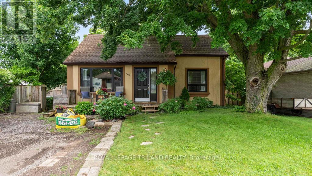 90 Queen Street, Thames Centre, Ontario  N0L 1G2 - Photo 2 - X12422543