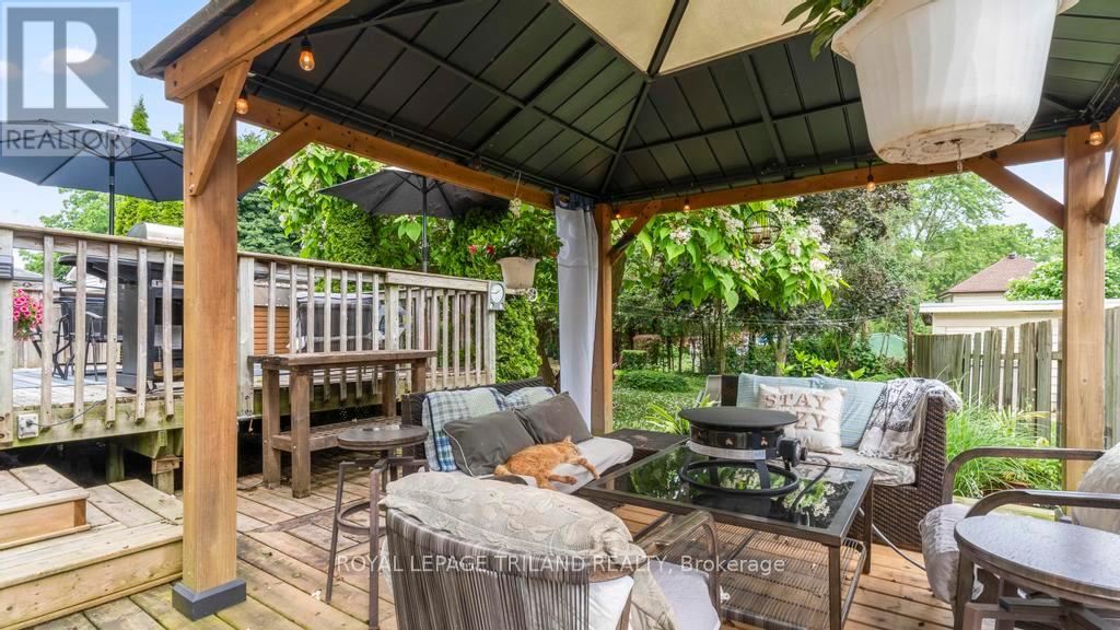 90 Queen Street, Thames Centre, Ontario  N0L 1G2 - Photo 36 - X12422543