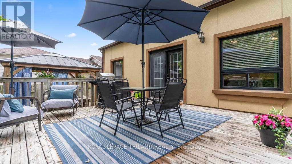 90 Queen Street, Thames Centre, Ontario  N0L 1G2 - Photo 39 - X12422543