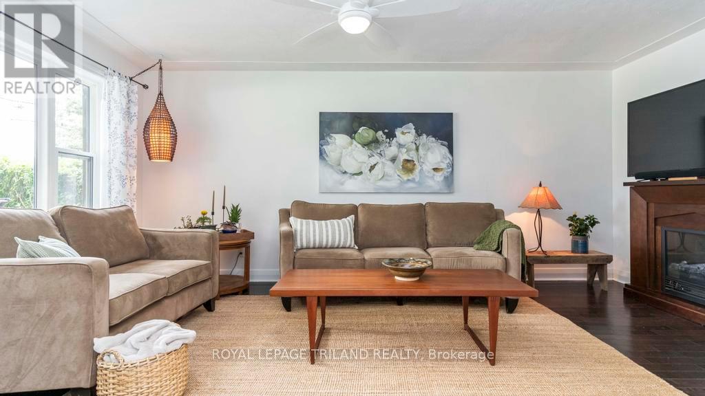 90 Queen Street, Thames Centre, Ontario  N0L 1G2 - Photo 6 - X12422543