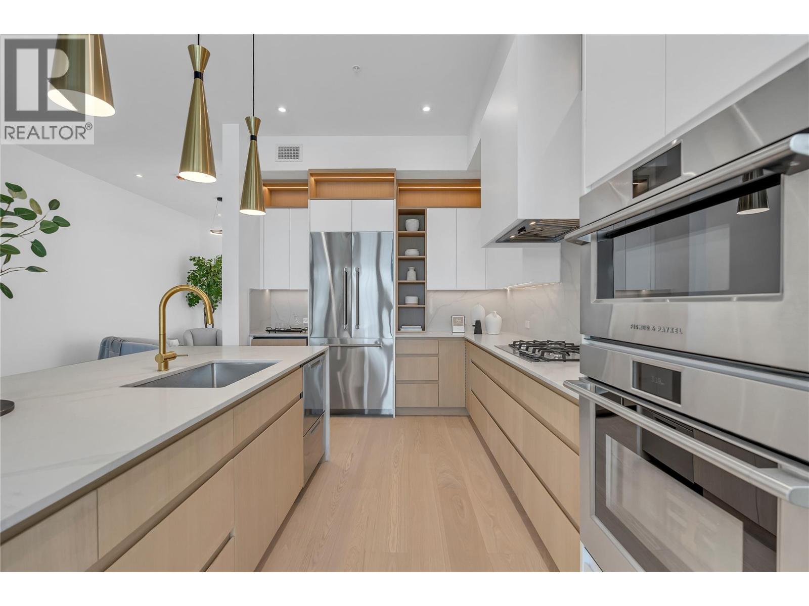 602 Lakeshore Drive Unit# 202, Penticton, British Columbia  V2A 1B9 - Photo 10 - 10363762