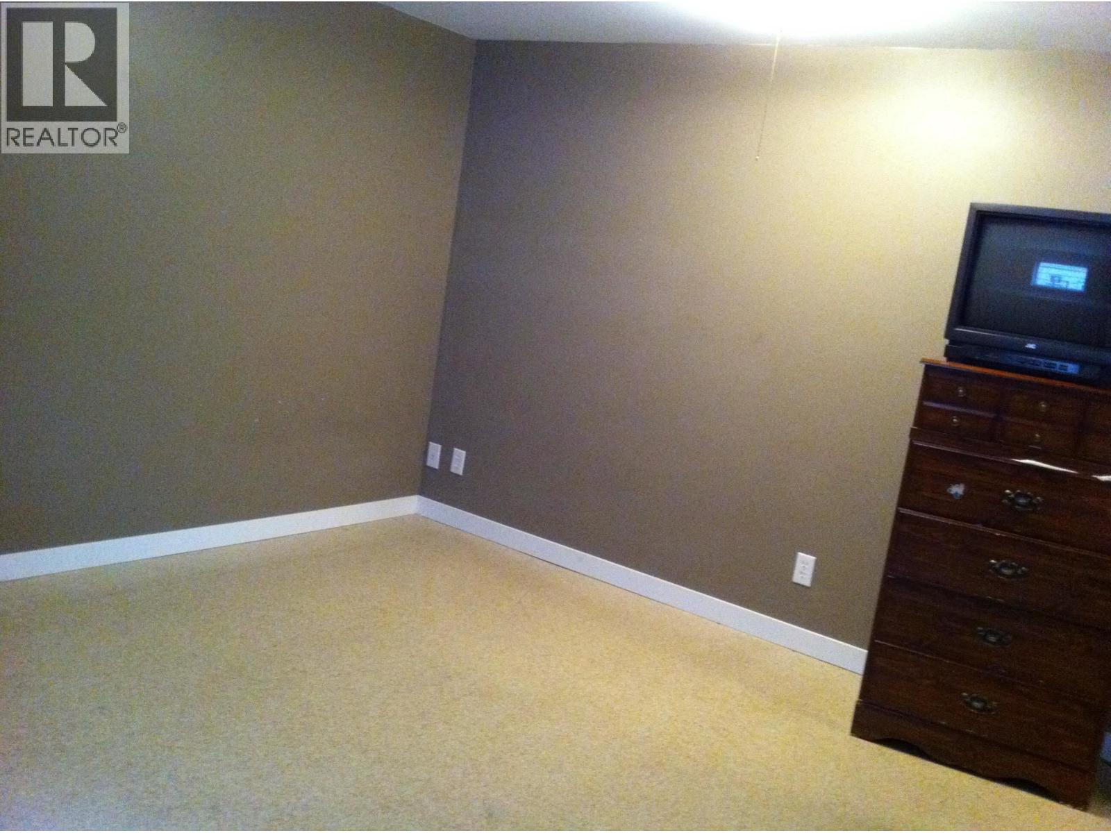 5010 Lorraine Avenue, Burnaby, British Columbia  V5G 2S2 - Photo 11 - R3051449