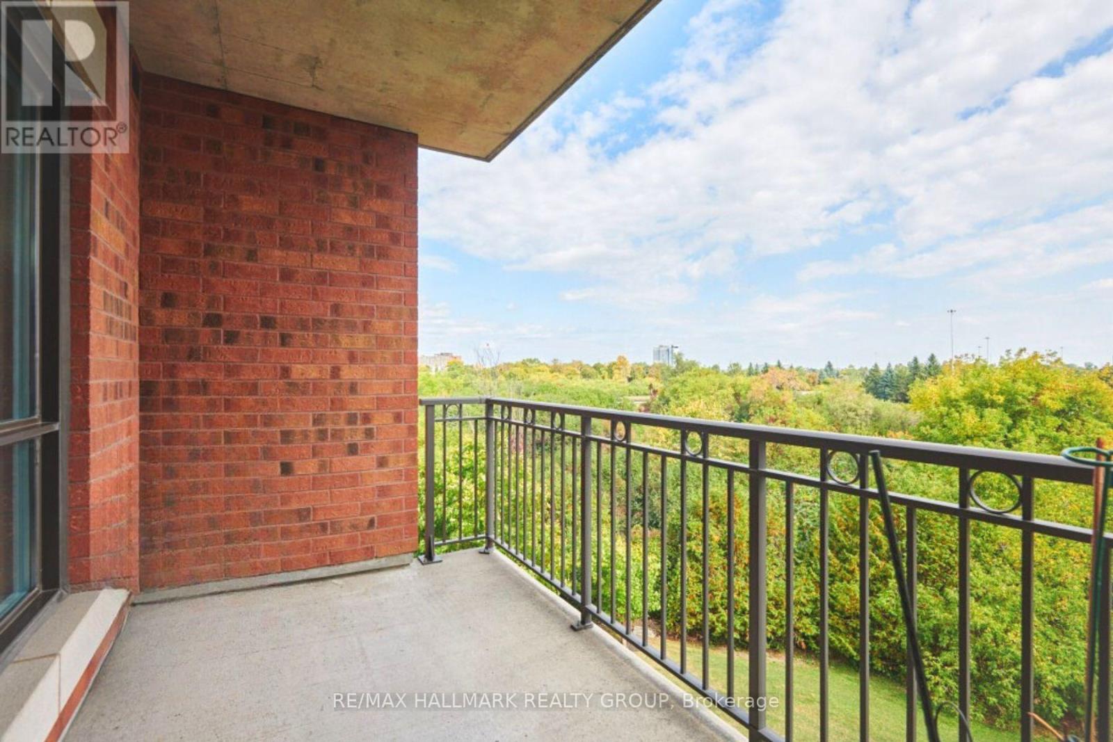 320 - 905 Beauparc Private, Ottawa, Ontario  K1G 4K1 - Photo 20 - X12422513