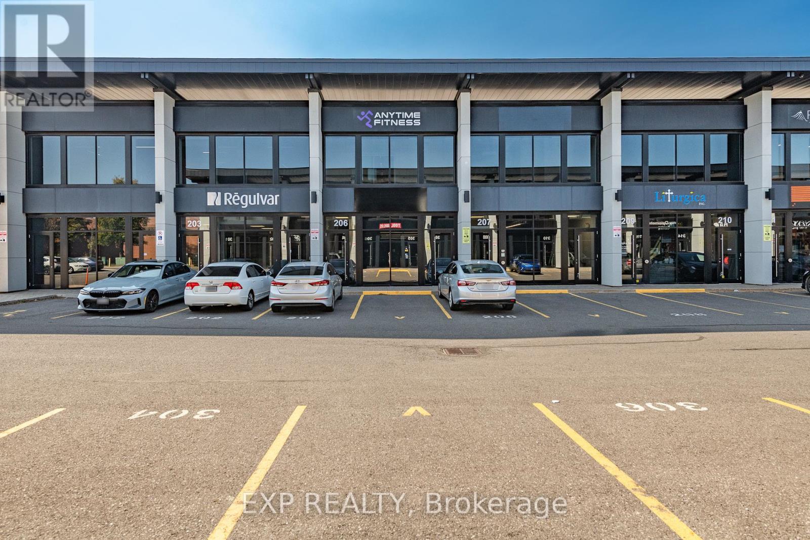 206 & 208 - 2310 St Laurent Boulevard, Ottawa, Ontario  K1G 5H9 - Photo 2 - X12422528