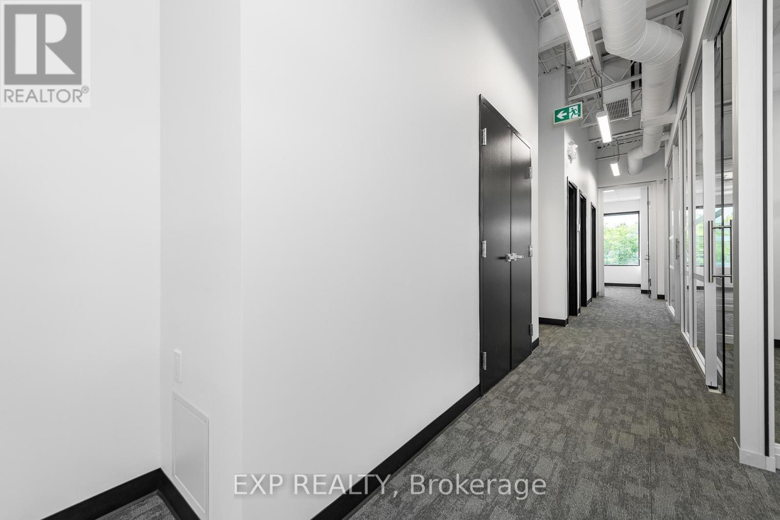 206 & 208 - 2310 St Laurent Boulevard, Ottawa, Ontario  K1G 5H9 - Photo 22 - X12422528