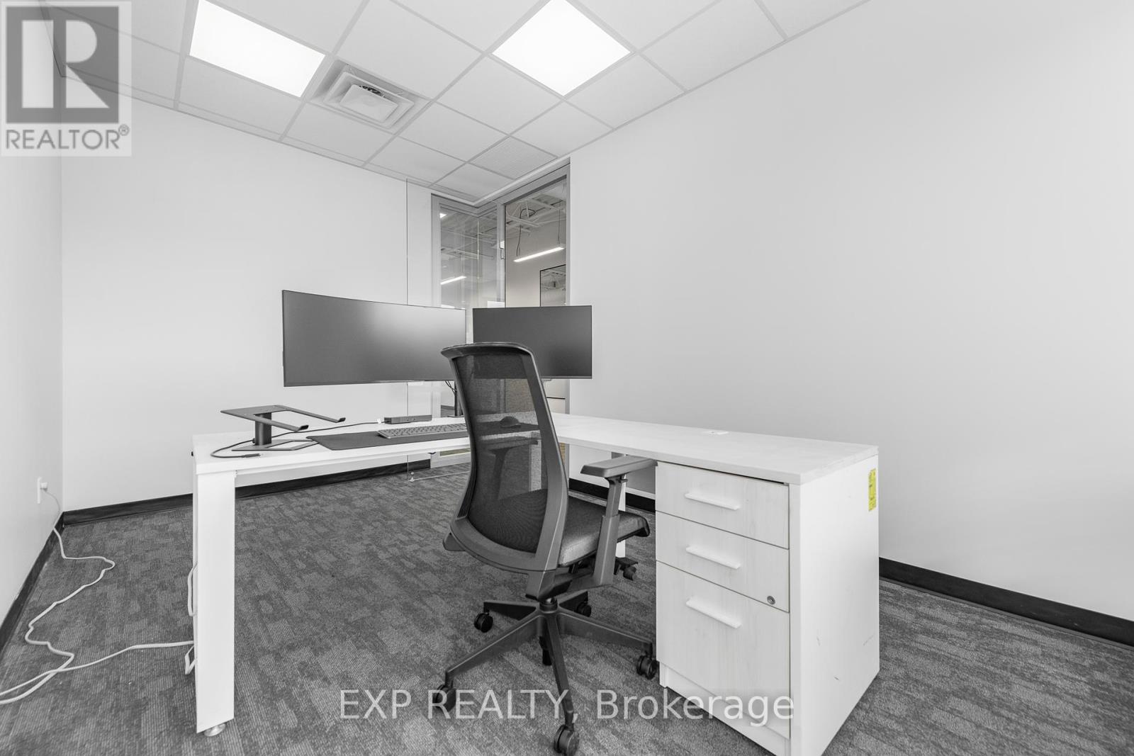 206 & 208 - 2310 St Laurent Boulevard, Ottawa, Ontario  K1G 5H9 - Photo 42 - X12422528