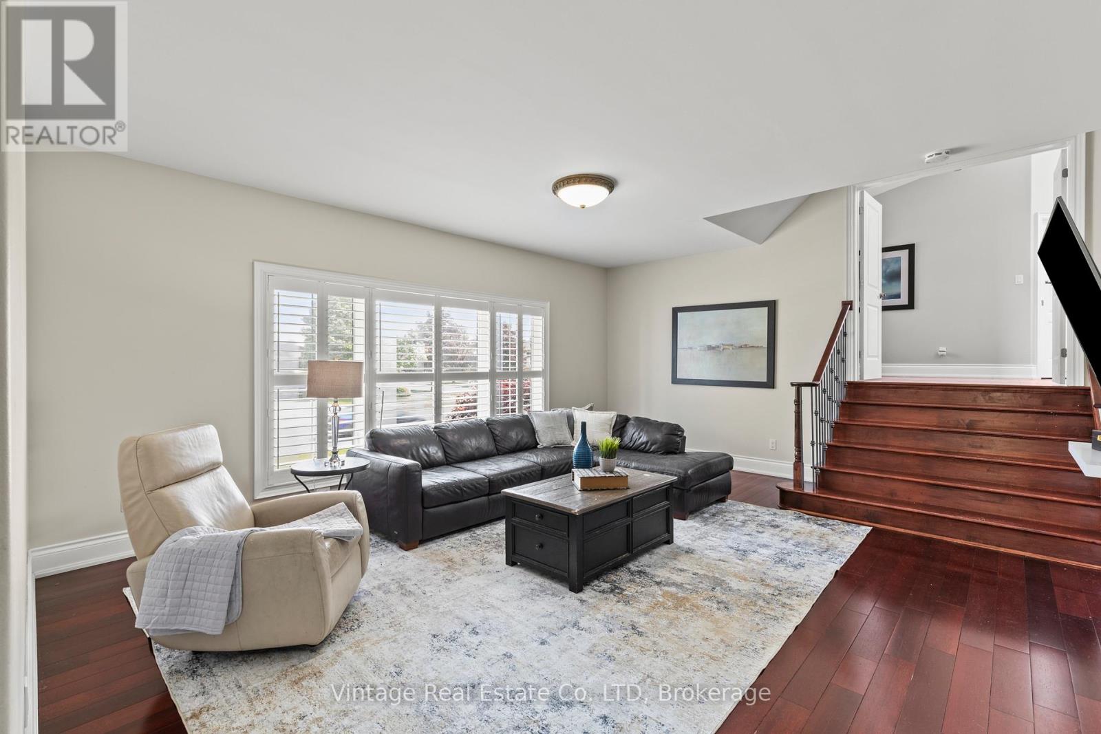3689 Cardinal Drive, Niagara Falls, Ontario  L2H 2Y1 - Photo 8 - X12422515