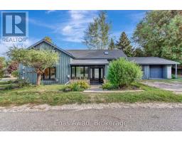72 WOOLWICH STREET W, Centre Wellington, Ontario