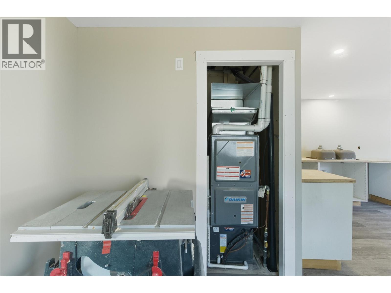 3 Pluto Drive Unit# 3p, Kamloops, British Columbia  V2B 1A6 - Photo 15 - 10363216