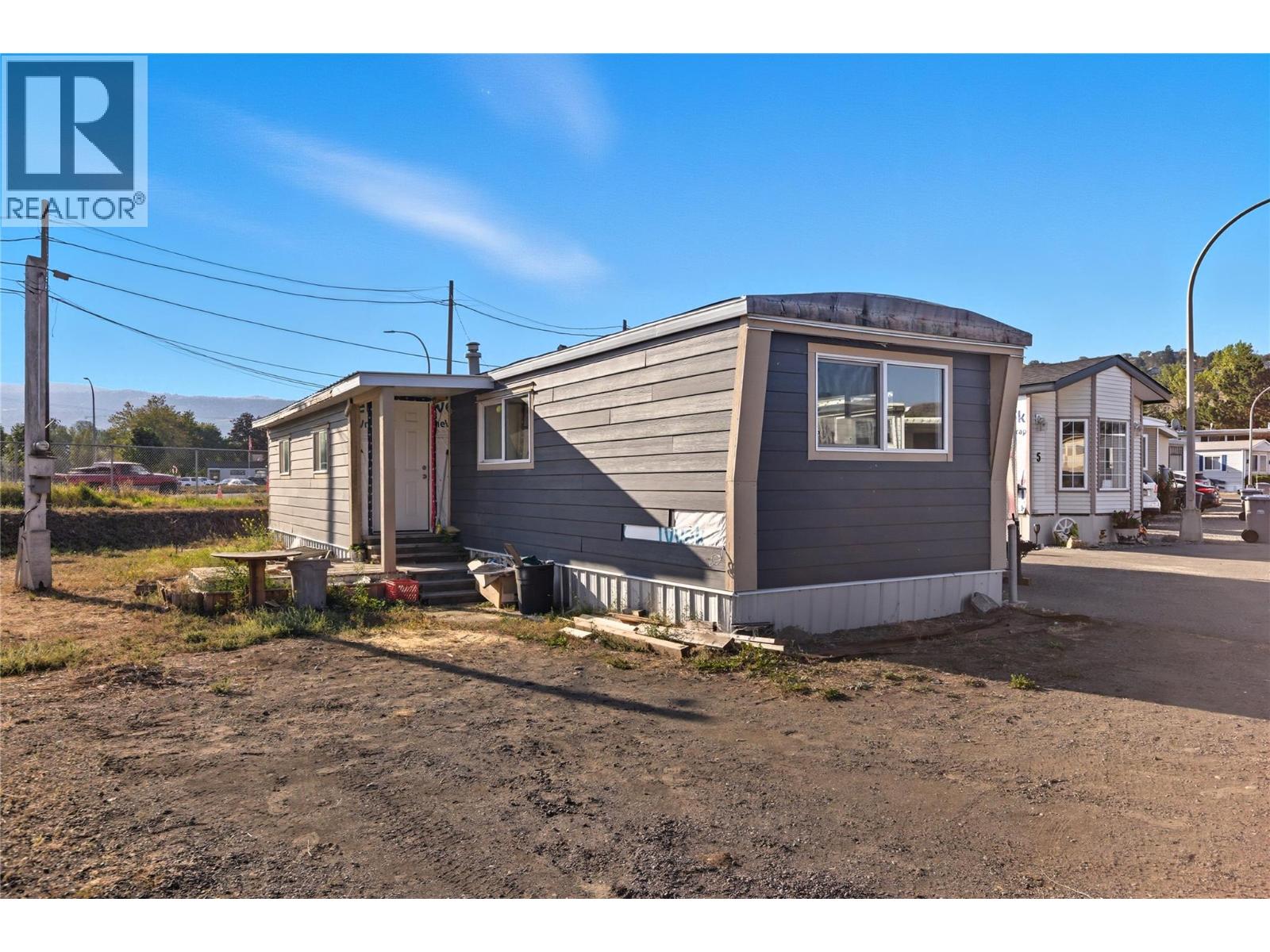 3 Pluto Drive Unit# 3p, Kamloops, British Columbia  V2B 1A6 - Photo 2 - 10363216