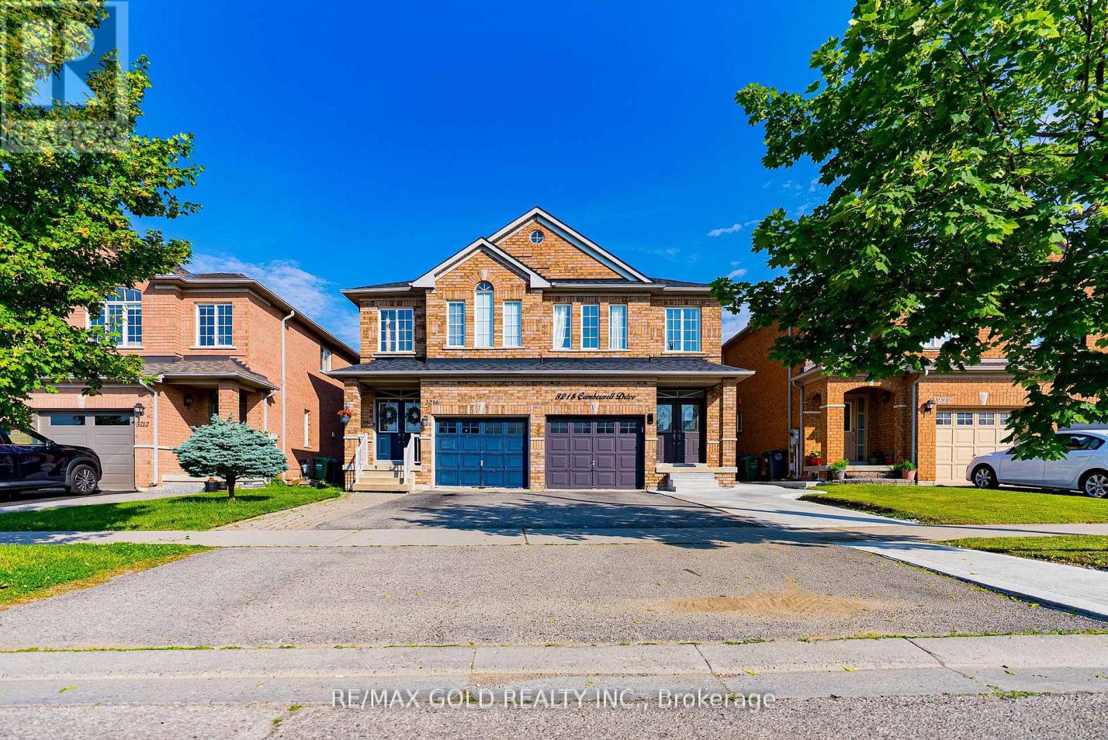 3218 Camberwell Drive, Mississauga, Ontario  L5M 6S8 - Photo 1 - W12422475