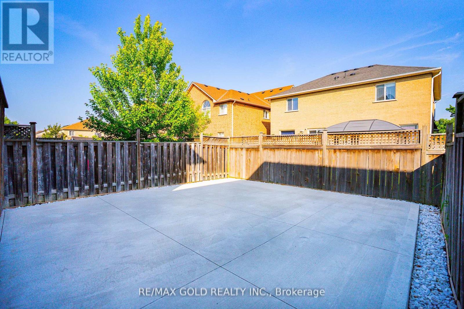 3218 Camberwell Drive, Mississauga, Ontario  L5M 6S8 - Photo 28 - W12422475