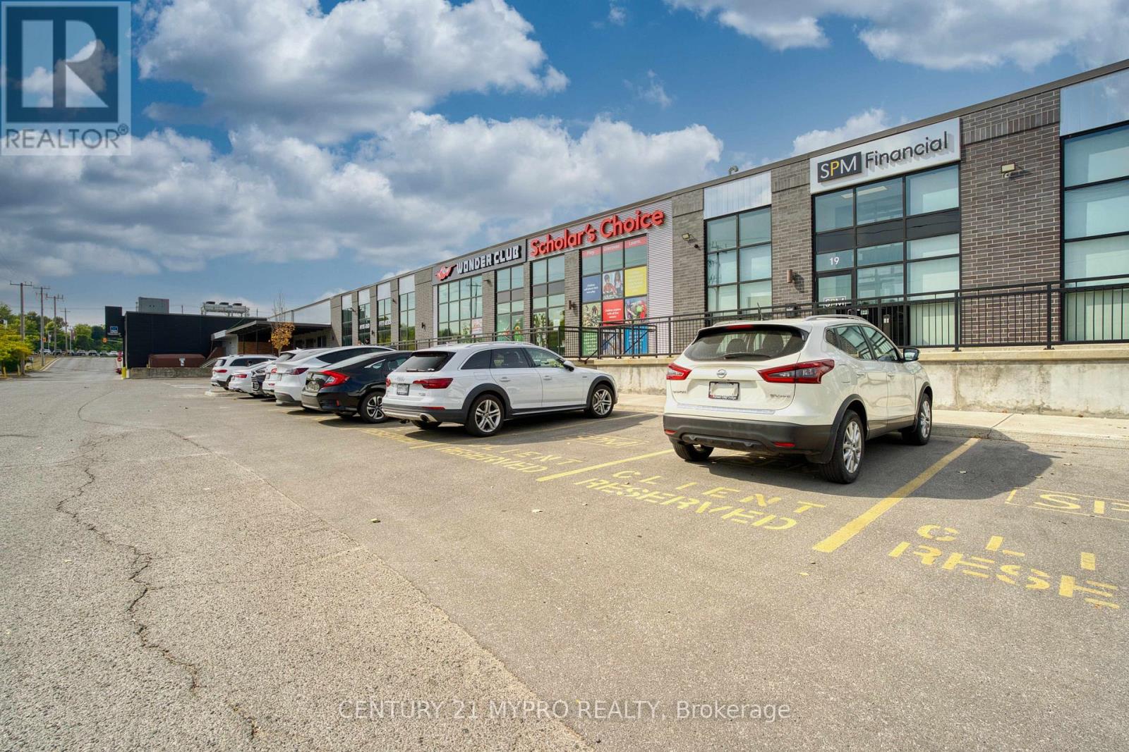18 - 530 Oxford Street W, London North (North N), Ontario  N6H 1T6 - Photo 2 - X12422469