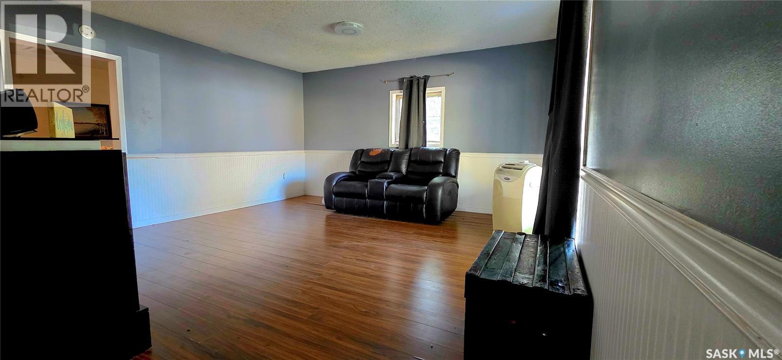 1326 2nd Street, Estevan, Saskatchewan  S4A 0M4 - Photo 6 - SK019147