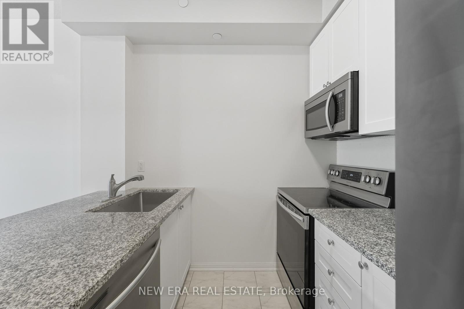 120 - 80 Aspen Springs Drive, Clarington, Ontario  L1C 0V4 - Photo 7 - E12422531