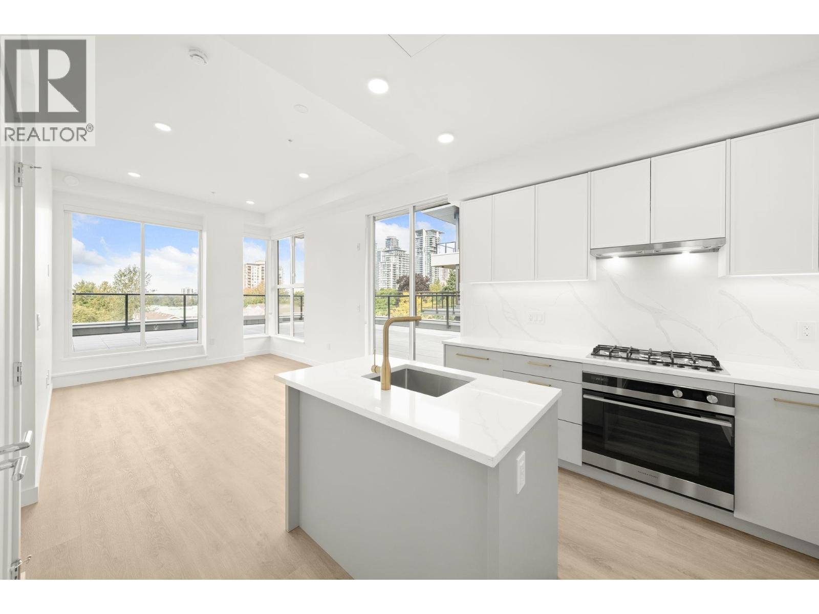 508 375 CLAYTON STREET, Coquitlam, British Columbia