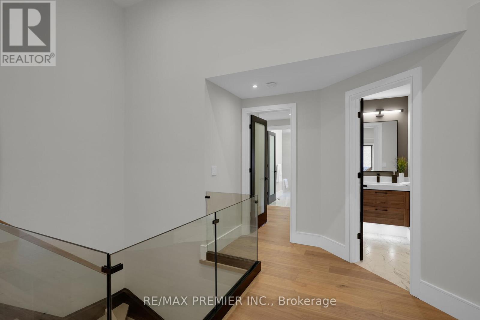19 Polo Crescent, Vaughan, Ontario  L4L 8W6 - Photo 20 - N12422560
