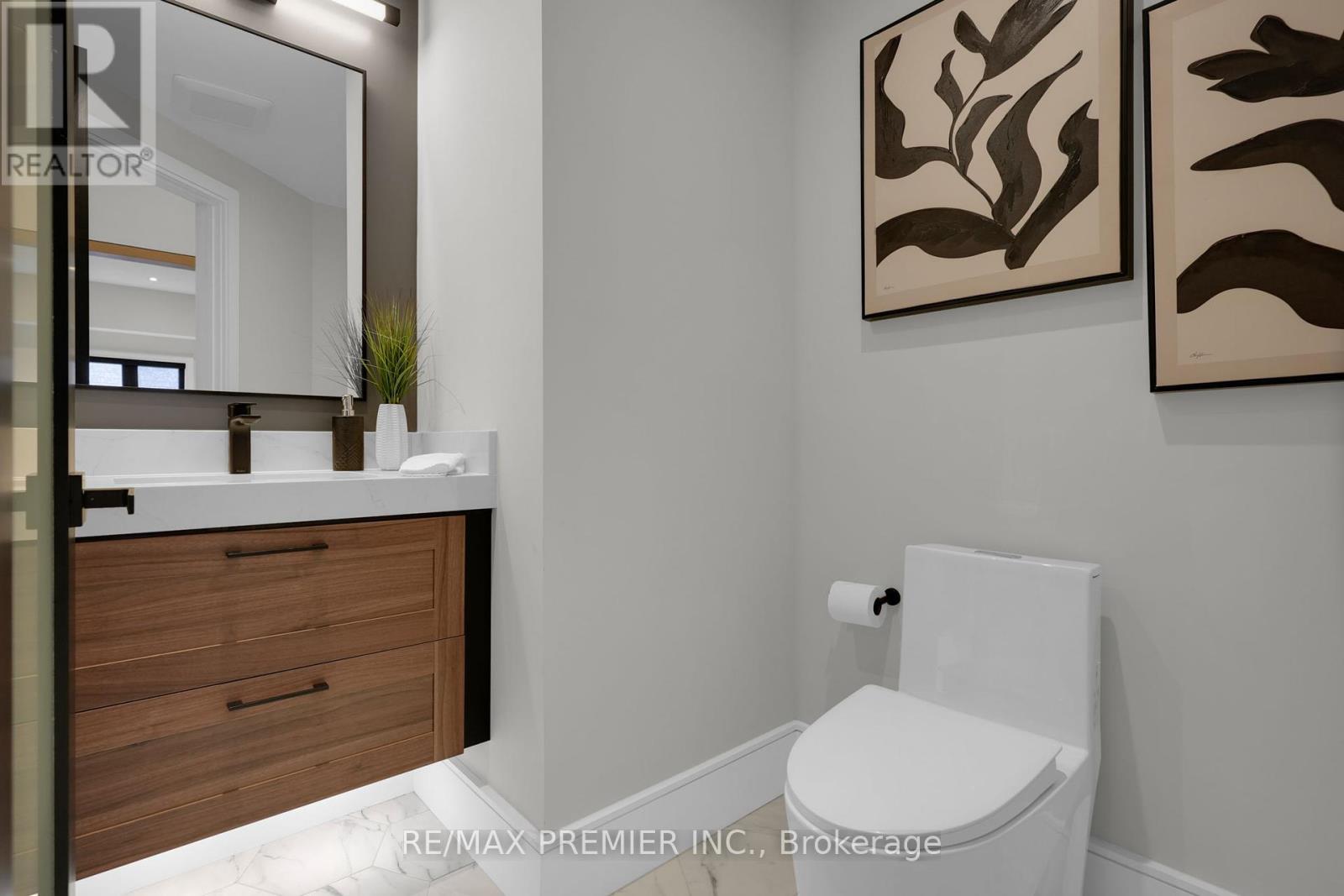 19 Polo Crescent, Vaughan, Ontario  L4L 8W6 - Photo 21 - N12422560