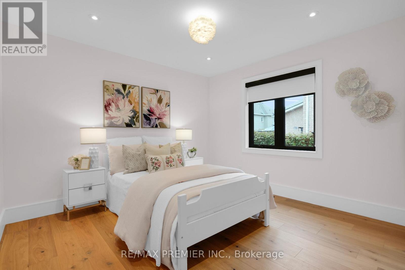 19 Polo Crescent, Vaughan, Ontario  L4L 8W6 - Photo 31 - N12422560