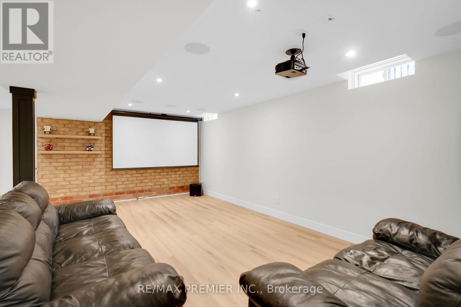 19 Polo Crescent, Vaughan, Ontario  L4L 8W6 - Photo 36 - N12422560