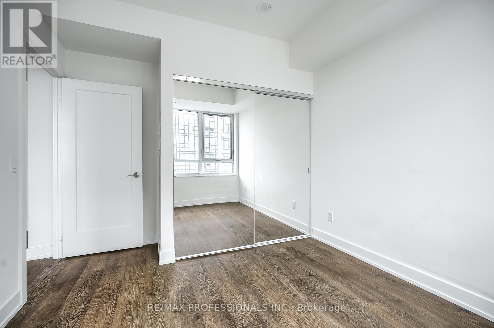 4332 - 5 Mabelle Avenue, Toronto, Ontario  M9A 0C8 - Photo 27 - W12422506