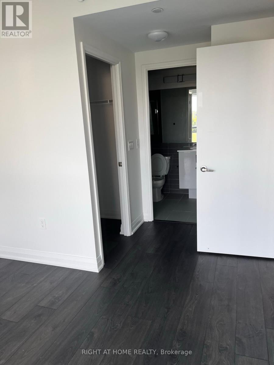 415 - 10 Gibbs Road, Toronto (Islington-City Centre West), Ontario  M9B 6L6 - Photo 5 - W12422510