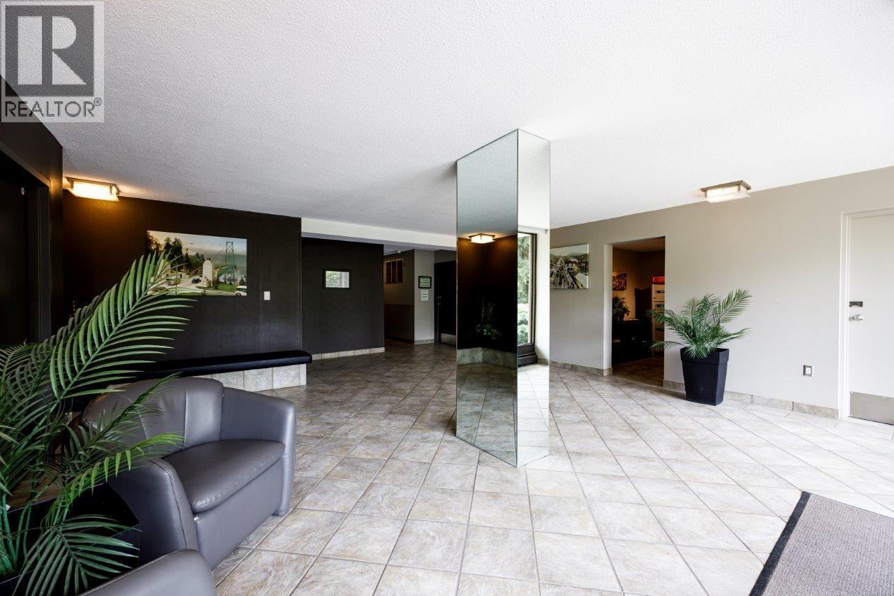 403 114 W Keith Road, North Vancouver, British Columbia  V7M 3C9 - Photo 2 - R3007608