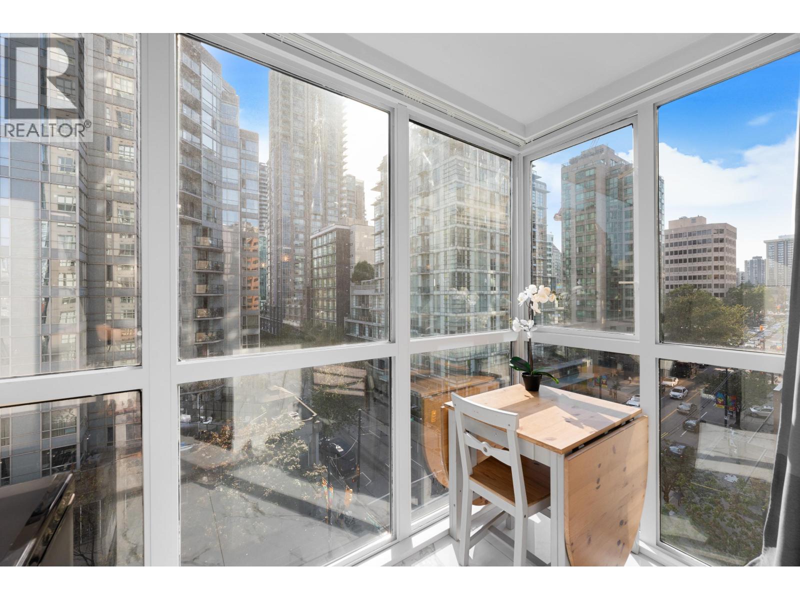 702 1188 Howe Street, Vancouver, British Columbia  V6Z 2S8 - Photo 13 - R2972538