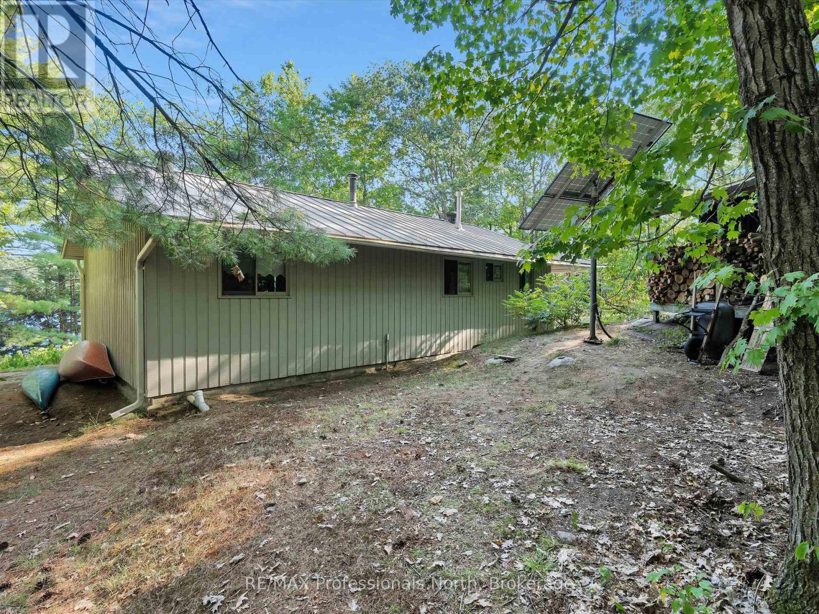 1401 Rocksborough Road Pvt 2, Bracebridge, Ontario  P1L 1X3 - Photo 42 - X12344369