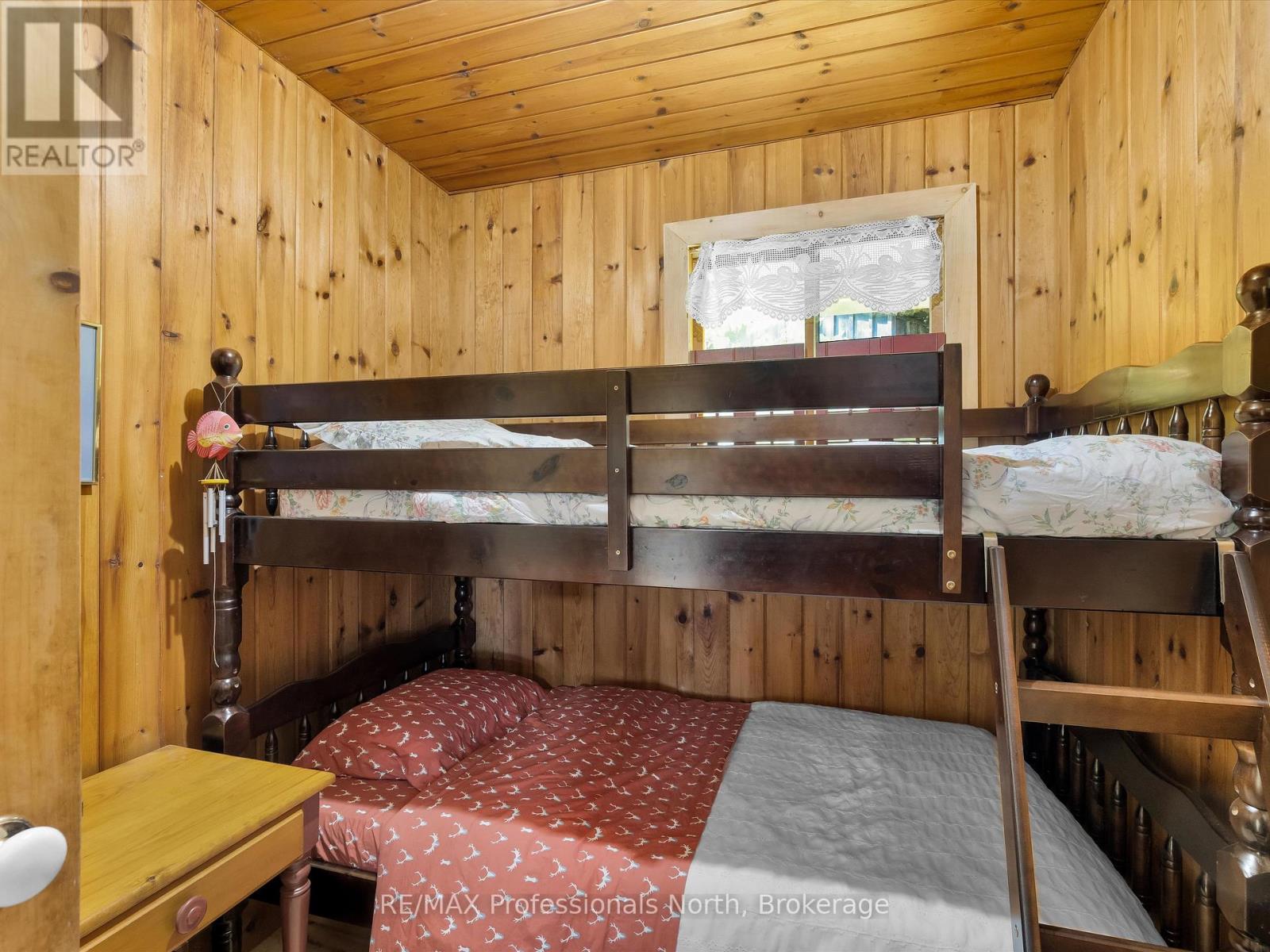 1401 Rocksborough Road Pvt 2, Bracebridge, Ontario  P1L 1X3 - Photo 39 - X12344369
