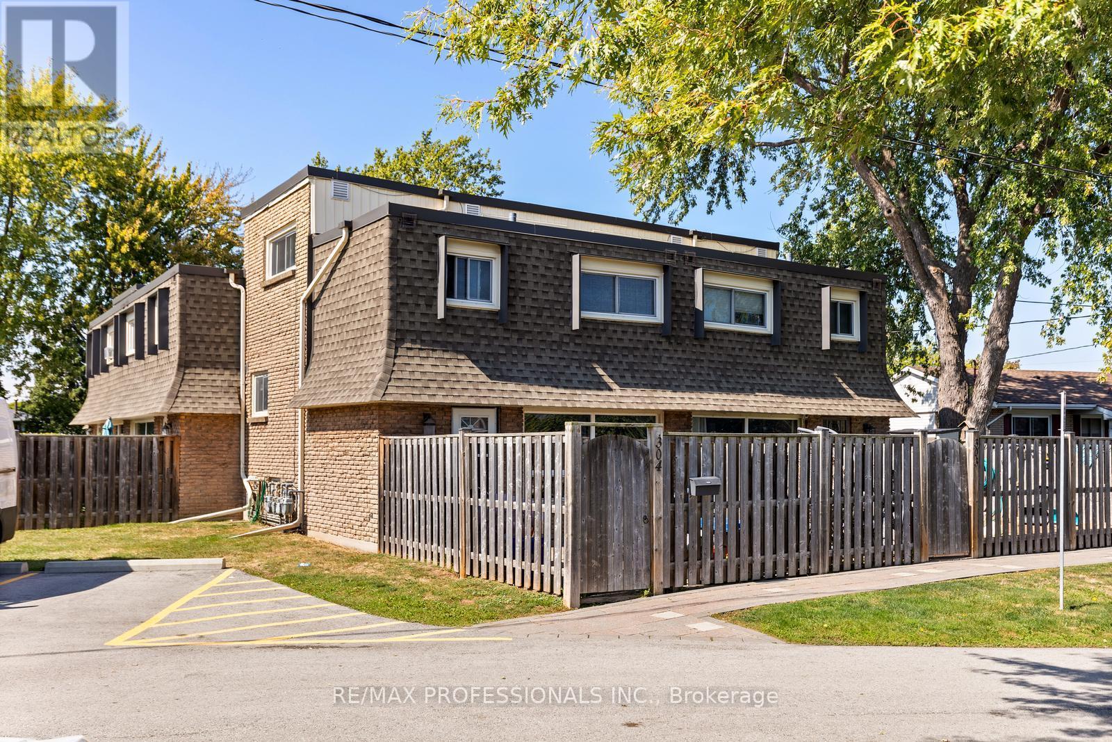 304 - 5 VIKING COURT, Grimsby, Ontario