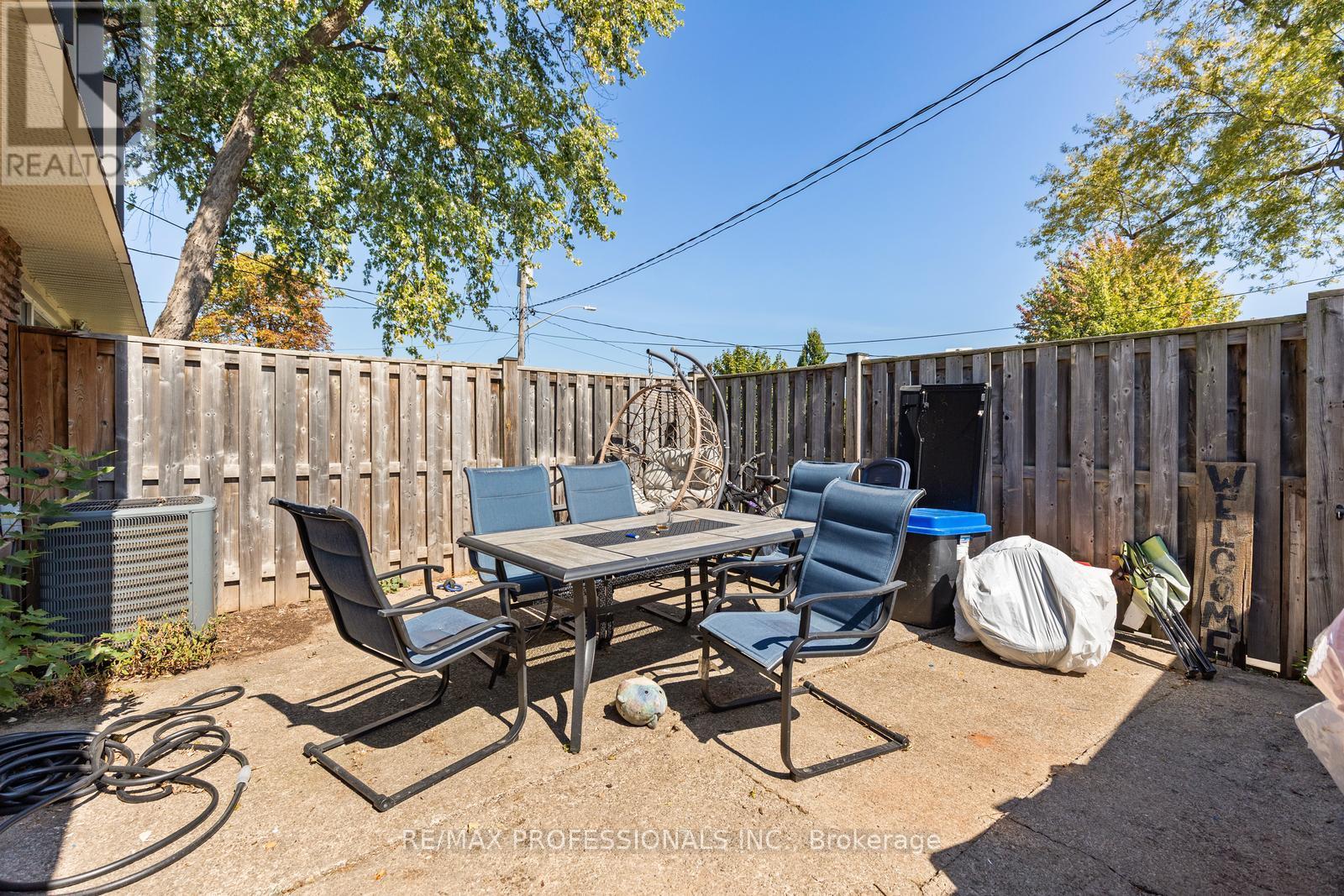 304 - 5 Viking Court, Grimsby, Ontario  L3M 3T8 - Photo 17 - X12422503