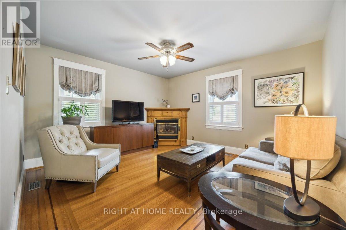 16 Nelles Boulevard, Grimsby, Ontario  L3M 3R1 - Photo 16 - X12422536