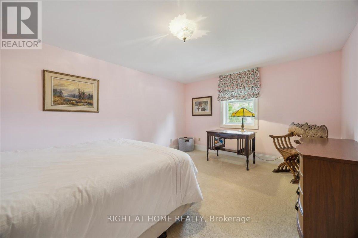 16 Nelles Boulevard, Grimsby, Ontario  L3M 3R1 - Photo 25 - X12422536